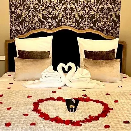 Aparthotel Spa & Jacuzzi- Le Domaine De La Tour 5*