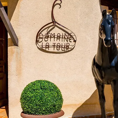 Aparthotel Spa & Jacuzzi- Le Domaine De La Tour Aix-en-Provence