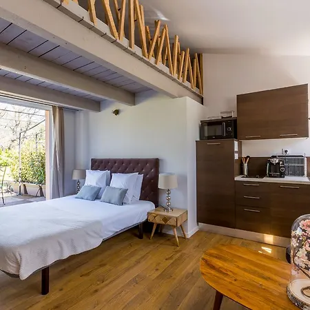 Spa & Jacuzzi- Le Domaine De La Tour Aparthotel Aix-en-Provence