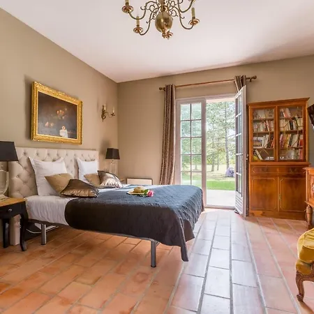Spa & Jacuzzi- Le Domaine De La Tour