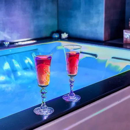 Spa & Jacuzzi- Le Domaine De La Tour Aparthotel Aix-en-Provence